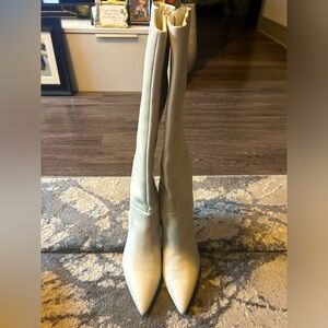 Aldo Laroache boot, cream size 9, just like new with box. Only worn once